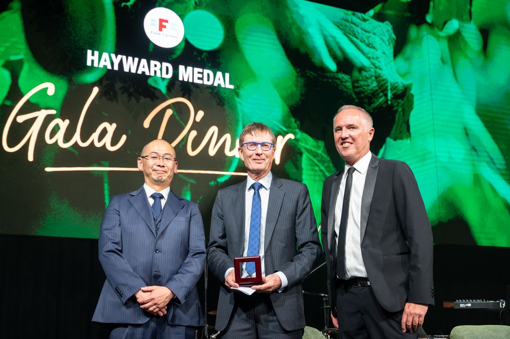 This is a image description coming from DAM